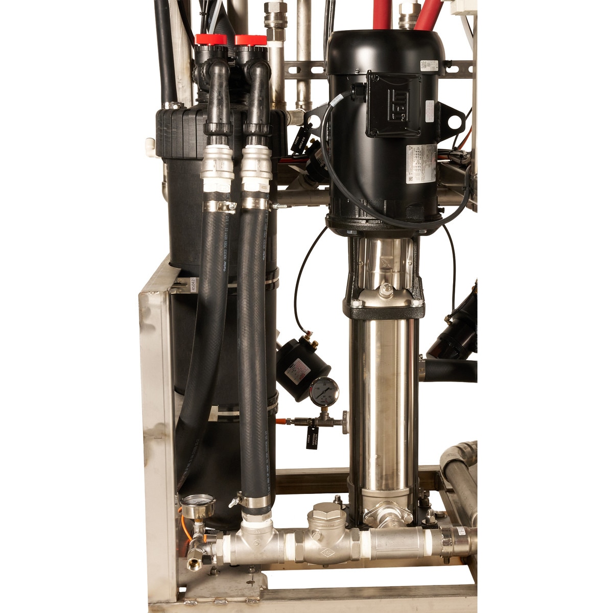 close view of filter and pump